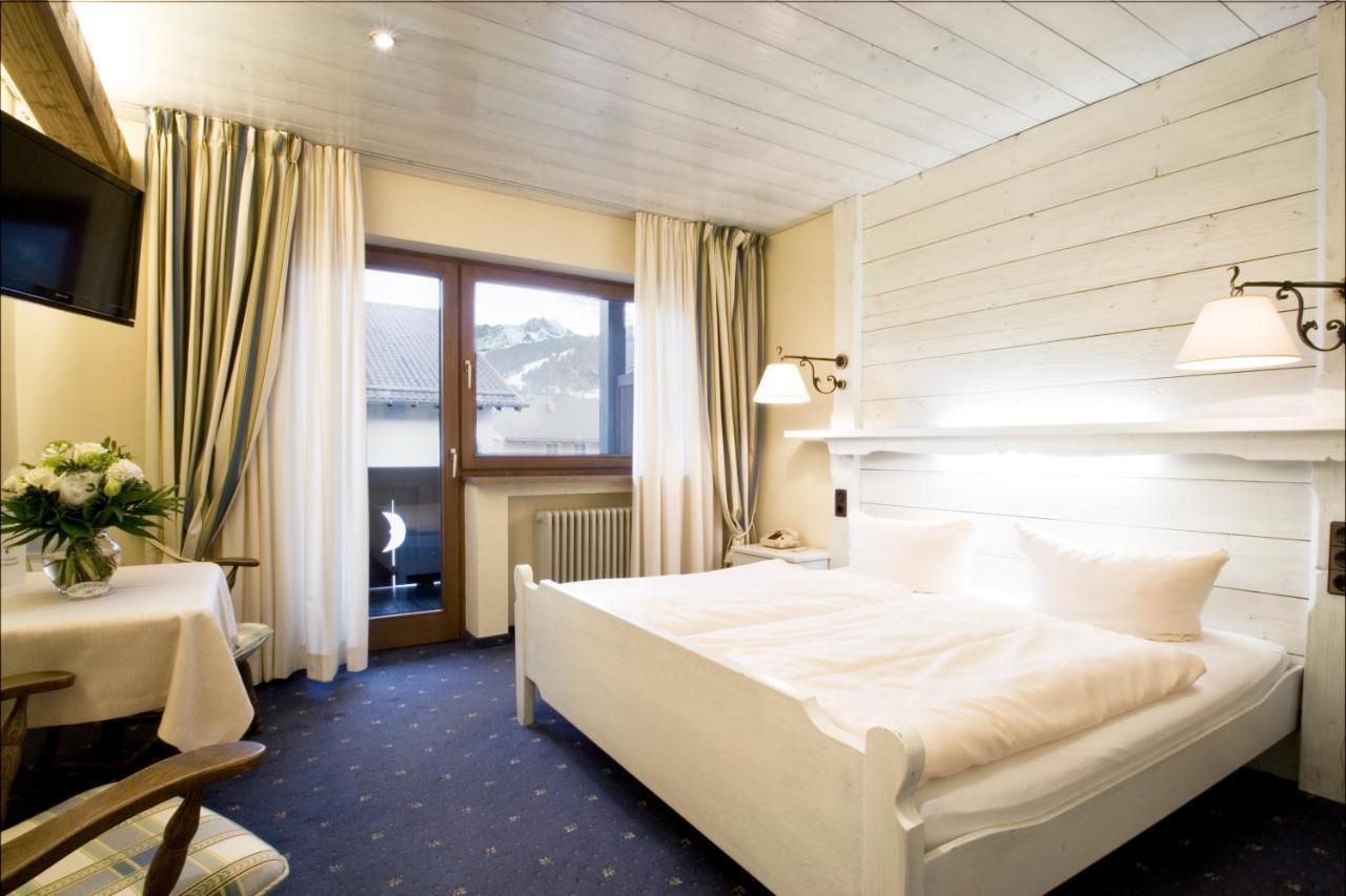 Bavaria Biohotel การ์มิช-พาร์เทนเคียร์เชน ภายนอก รูปภาพ